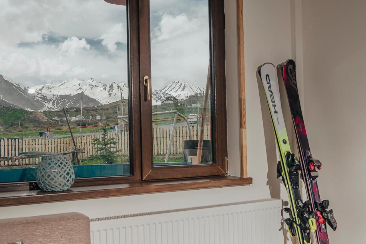 Ski House Bluebird Gudauri Luaran gambar